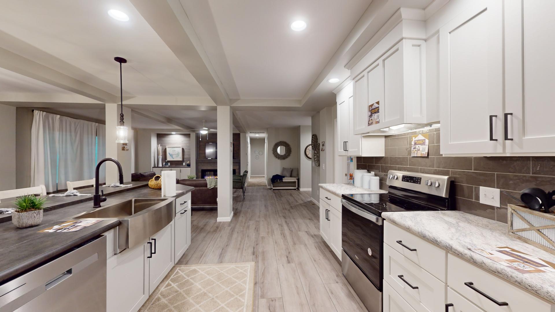 Ultra Ultra 10 2P2409-X from Showcase Homes